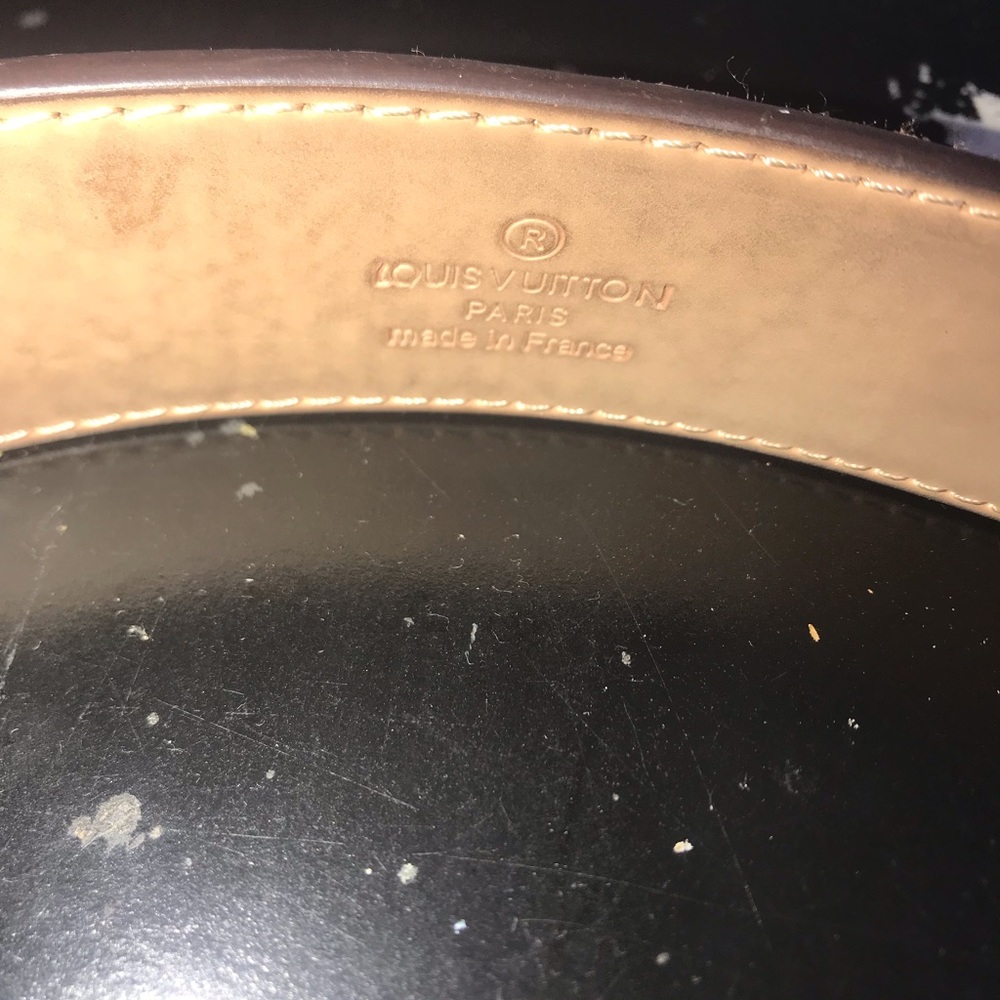 Authentic Louis Vuitton belt... Originally 500$ - Picture 5 of 7